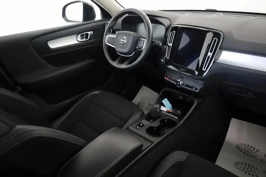 Volvo XC40 D3 Momentum Pro,T.Leder,Navi,LED,Kamera, 07/2020-photo-3