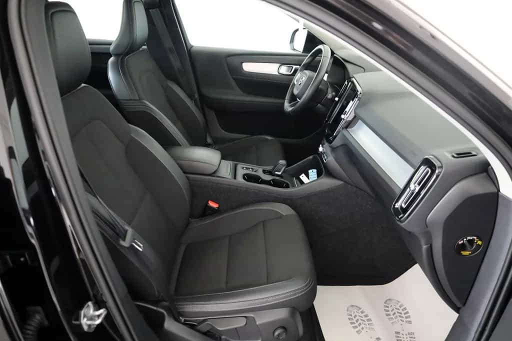Volvo XC40 D3 Momentum Pro,T.Leder,Navi,LED,Kamera, 07/2020-photo-4