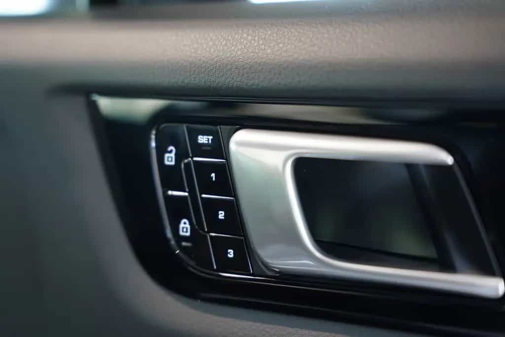 Porsche Cayenne 2.Hand *LUFT *H-UP *Memory *AHK *PDLS 03/2019-photo-14