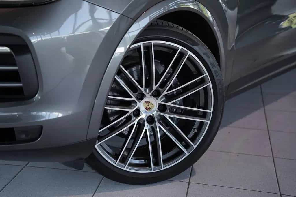 Porsche Cayenne 2.Hand *LUFT *H-UP *Memory *AHK *PDLS 03/2019-photo-2