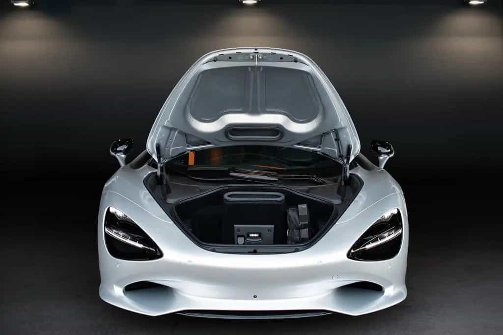 McLaren 750S - B&W Lift Elite Paint Carbon Interior 360° 01/2025-photo-27