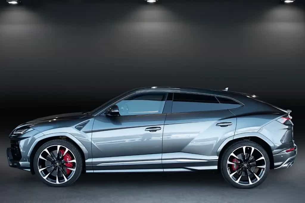 Lamborghini Urus - Grigio Lynx - B&O - 1.Hand - Unfallfrei 12/2018-photo-12