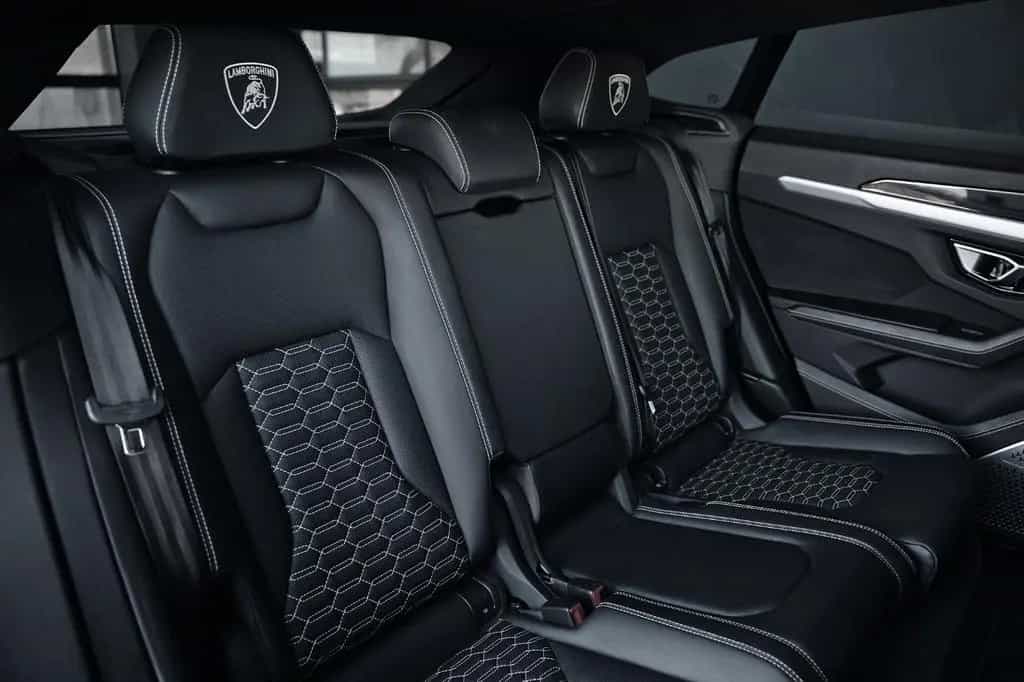Lamborghini Urus - Grigio Lynx - B&O - 1.Hand - Unfallfrei 12/2018-photo-25