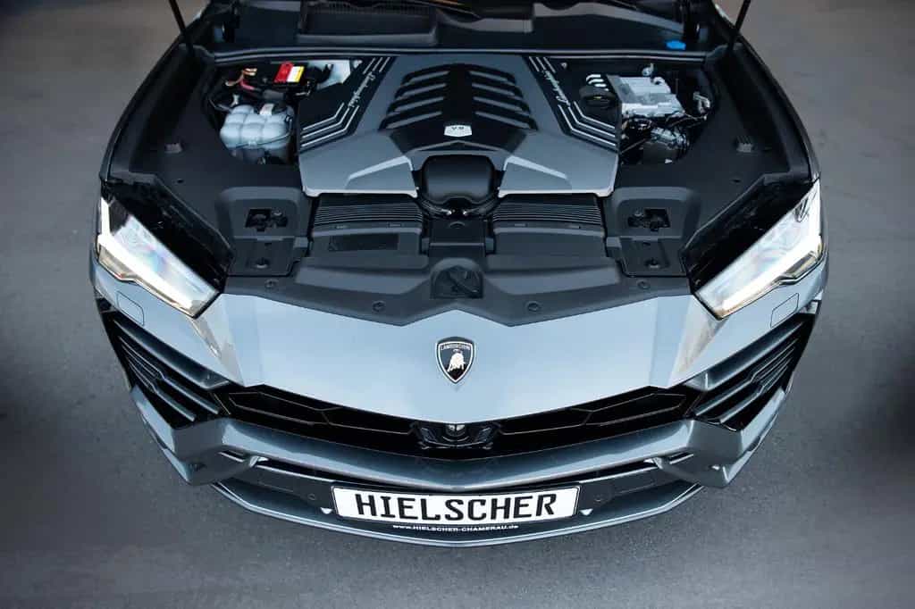 Lamborghini Urus - Grigio Lynx - B&O - 1.Hand - Unfallfrei 12/2018-photo-29