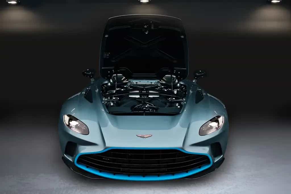 Aston Martin V12 Speedster - Top Gun Maverick - 1 von 88 08/2025-photo-11