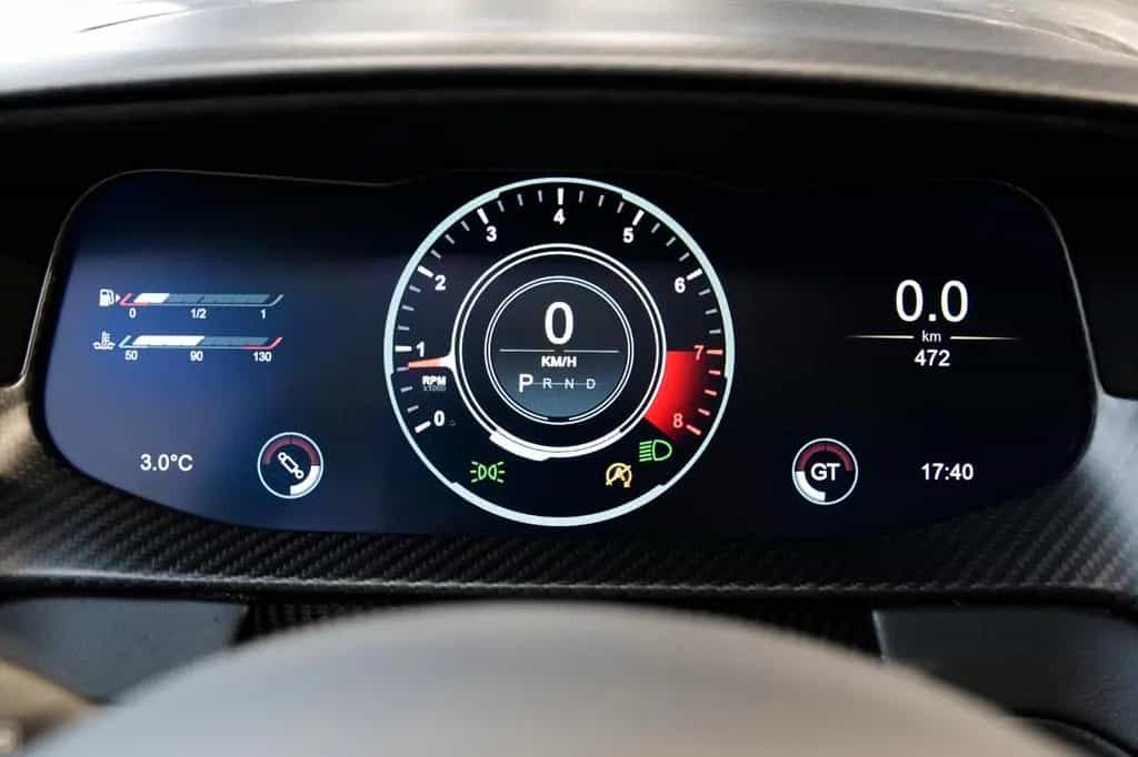 Aston Martin V12 Speedster - Top Gun Maverick - 1 von 88 08/2025-photo-18