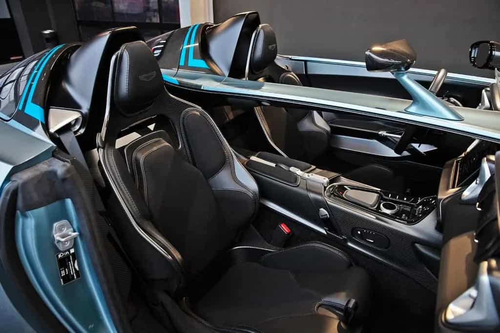 Aston Martin V12 Speedster - Top Gun Maverick - 1 von 88 08/2025-photo-25