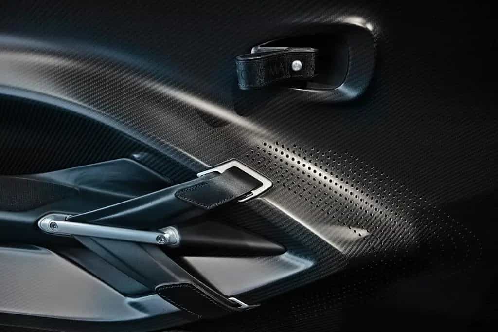 Aston Martin V12 Speedster - Top Gun Maverick - 1 von 88 08/2025-photo-30