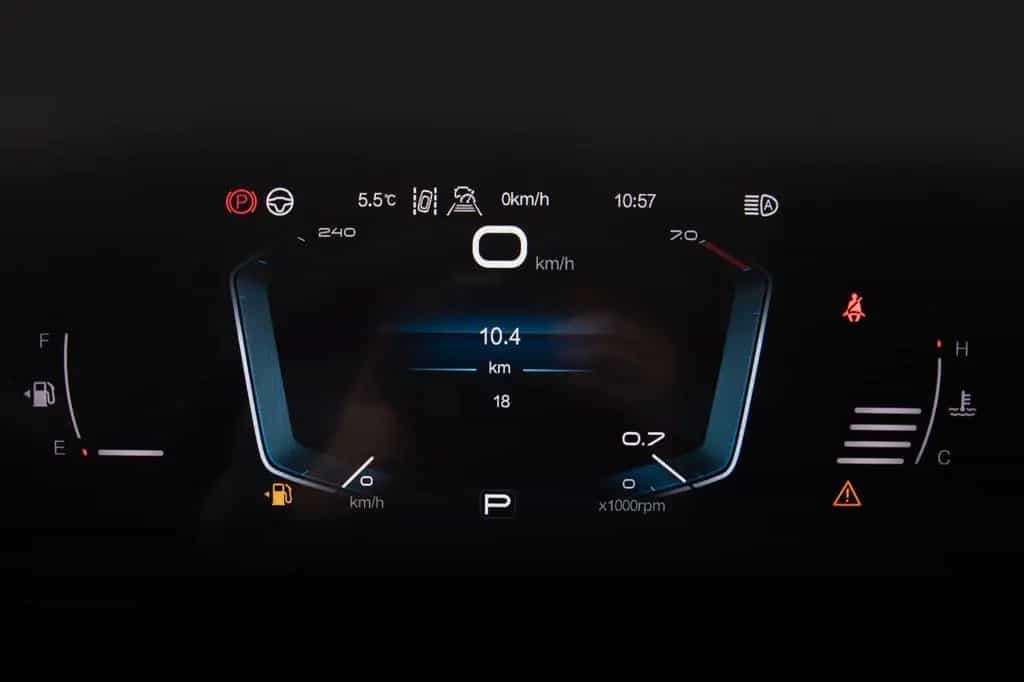BAIC X75 NEUES MODELL - JETZT PROBEFAHREN! null-photo-14