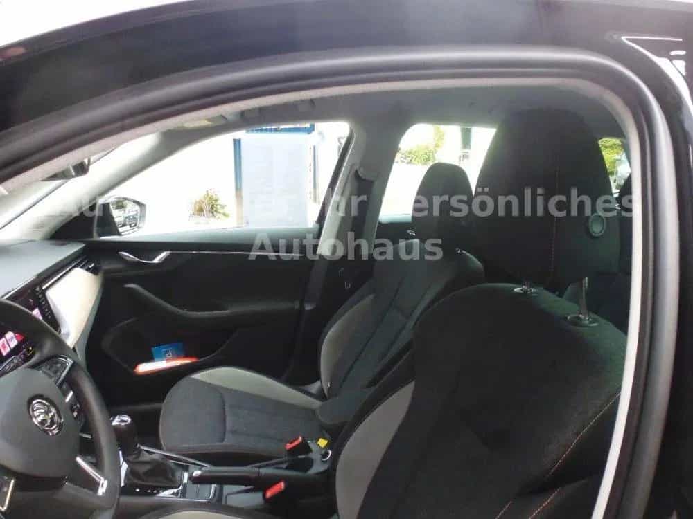 Skoda Kamiq Style DSG AHK LED 02/2021-photo-15