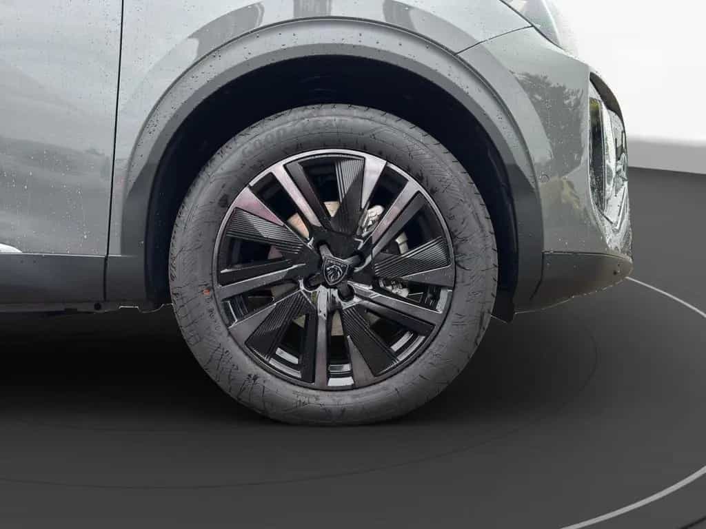 Peugeot 2008 GT HYBRID 145 e-DSC6 07/2025-photo-10