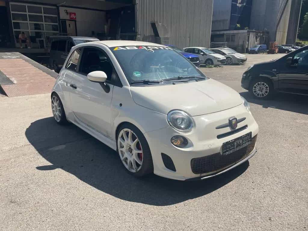 Abarth 500 Abarth Xenon Sportauspuff Klima Alufelgen 03/2013-photo-0