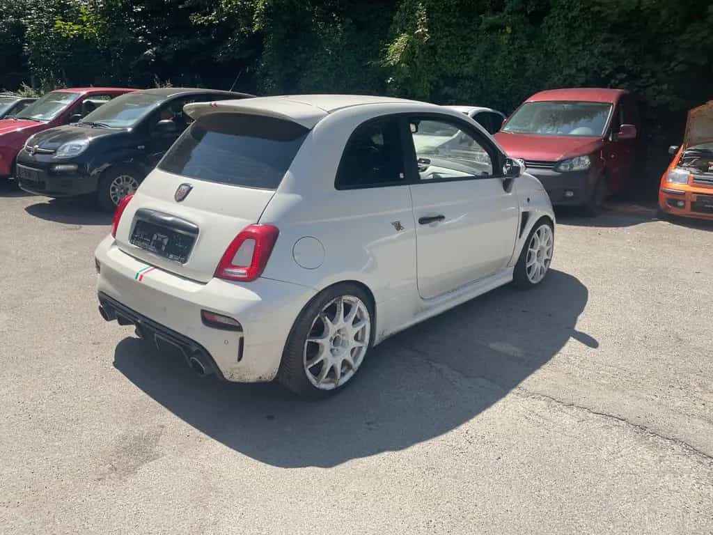 Abarth 500 Abarth Xenon Sportauspuff Klima Alufelgen 03/2013-photo-2