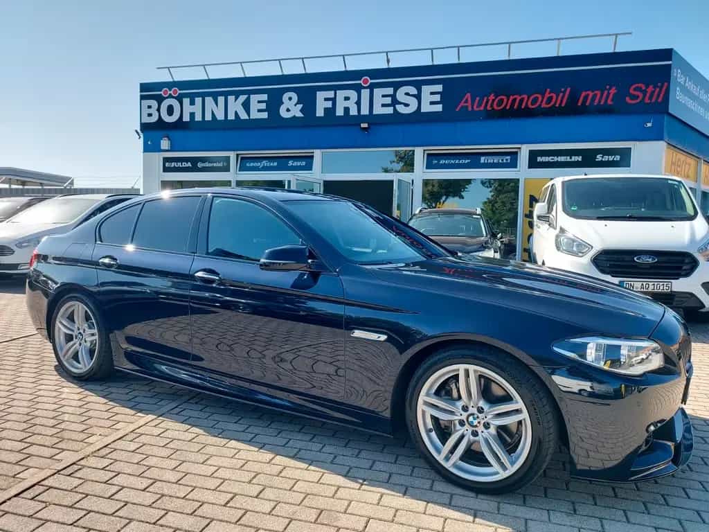 BMW 5 Series 550i Limousine Autom. M-Sport HUD Glasdach H&K 07/2016-photo-8