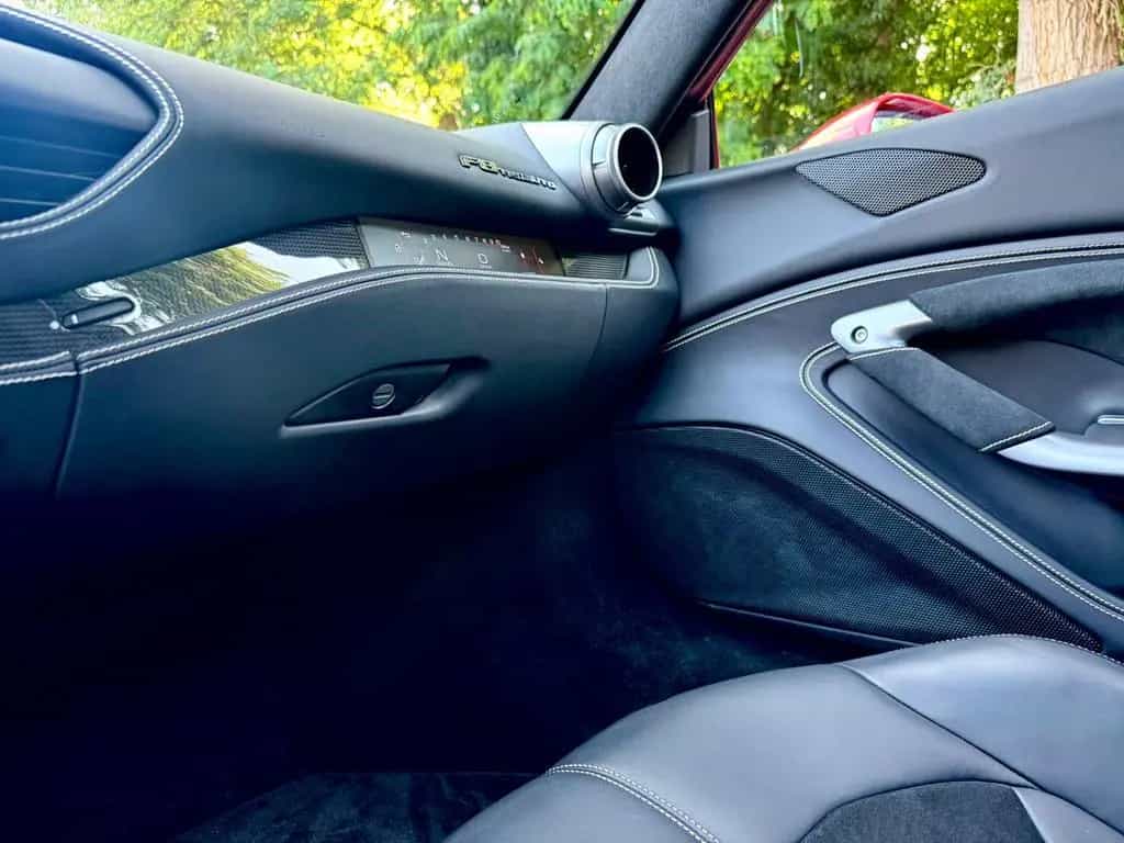 Ferrari F8 TRIBUTO DCT *KERAMIK*LIFT*CARBON*PPF*DISPLAY* 05/2021-photo-27