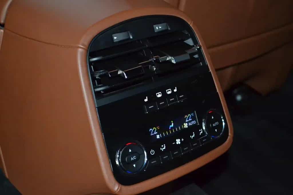 Maserati Quattroporte Gran Lusso SQ4*2Hand*Matrix*360°Kam 11/2017-photo-27