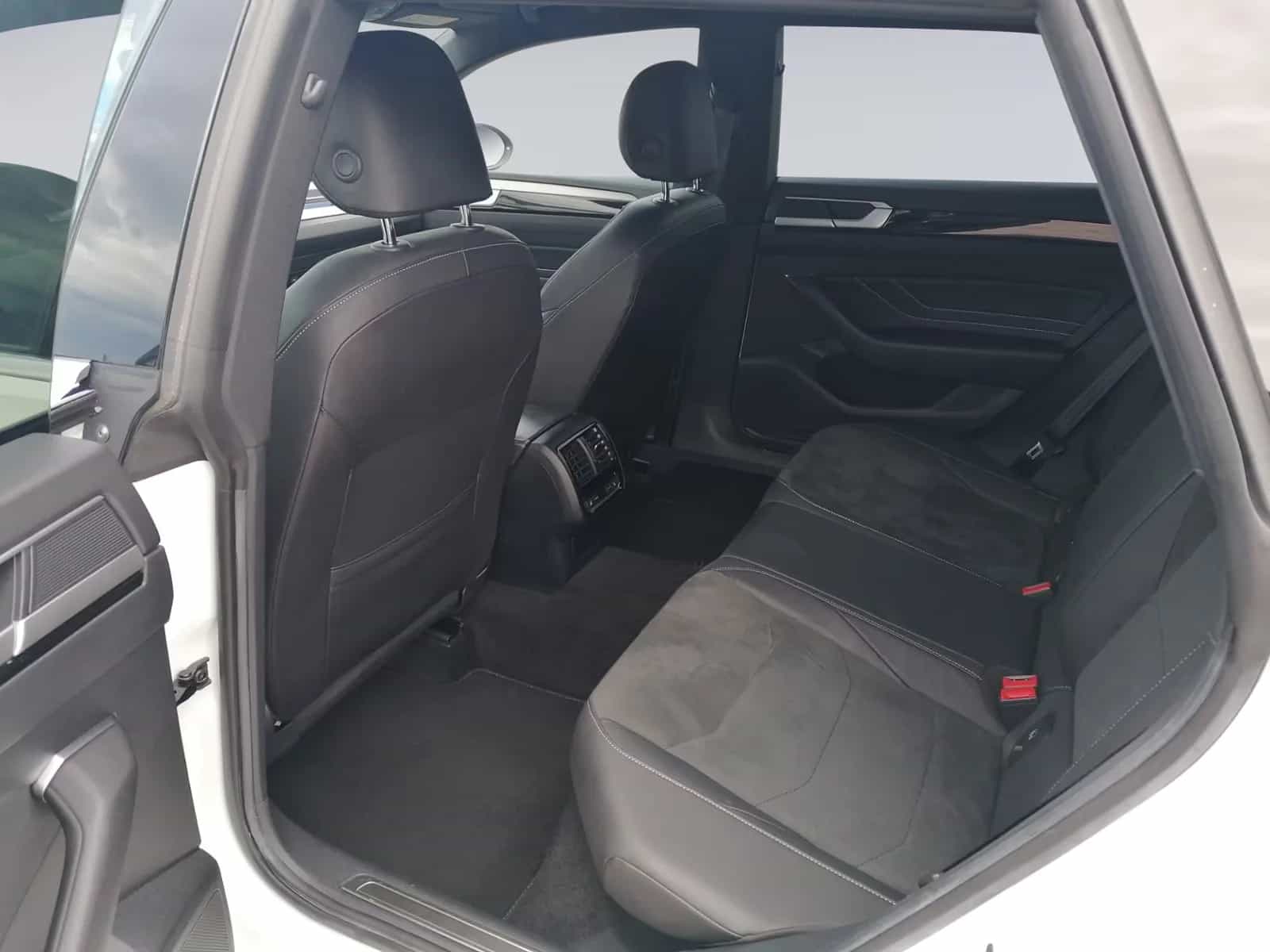 Volkswagen Arteon 02/2022-photo-16