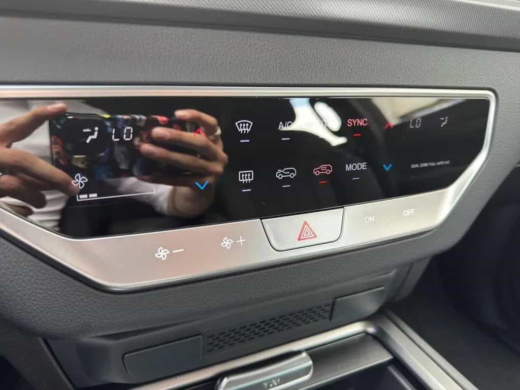 KGM Rexton 2.2 e-XDi AT Core*RFK/Navi/ab 288€/0€ Anz null-photo-18