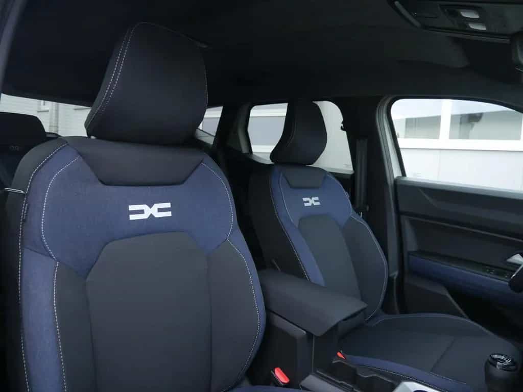 Dacia Duster Journey TCe 130 4x4 10/2025-photo-18