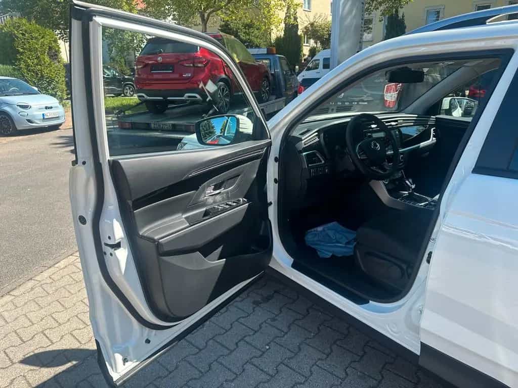 KGM Korando 1.5 T-GDI AT, LED, Navi, Kamera, SHZ LHZ null-photo-7