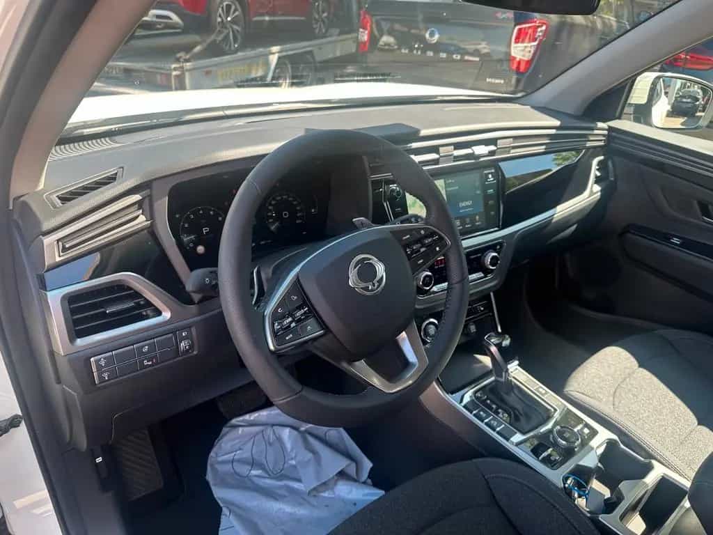 KGM Korando 1.5 T-GDI AT, LED, Navi, Kamera, SHZ LHZ null-photo-9