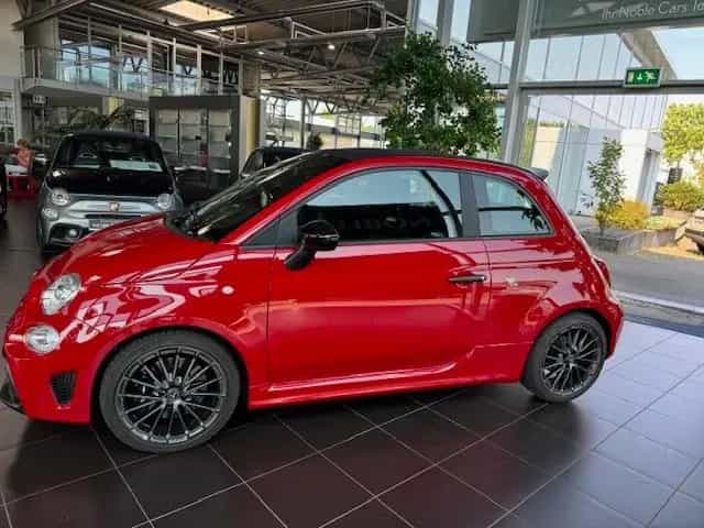 Abarth 695C KLIMA NAVI ALU AHK für Fahrräder 02/2024-photo-4