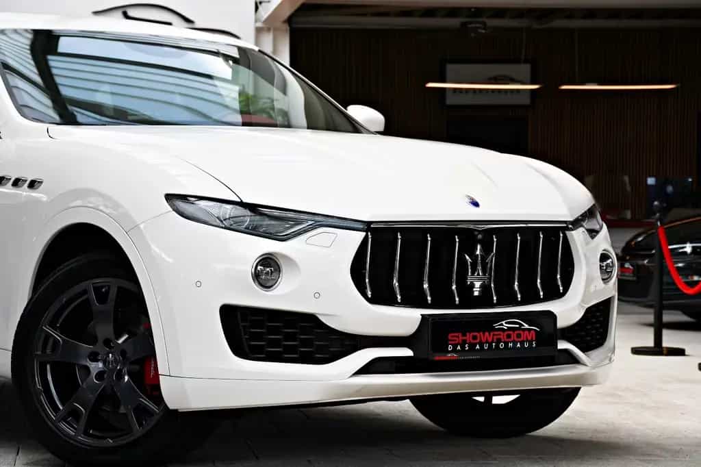 Maserati Levante 3.0 V6 Q4 Carbon Alcantara 360° ACC 04/2018-photo-18