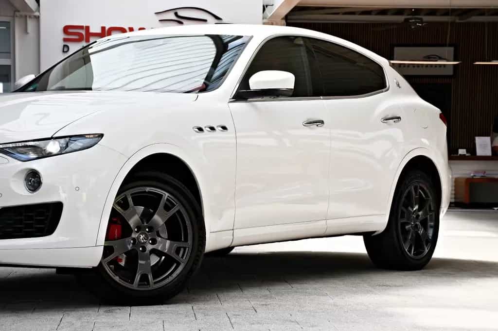 Maserati Levante 3.0 V6 Q4 Carbon Alcantara 360° ACC 04/2018-photo-21