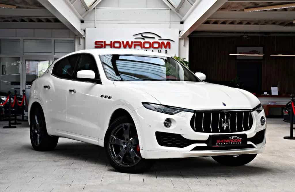 Maserati Levante 3.0 V6 Q4 Carbon Alcantara 360° ACC 04/2018-photo-3
