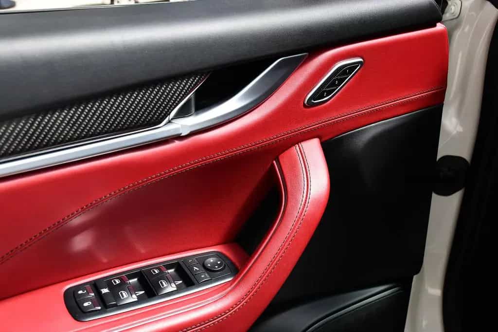 Maserati Levante 3.0 V6 Q4 Carbon Alcantara 360° ACC 04/2018-photo-6