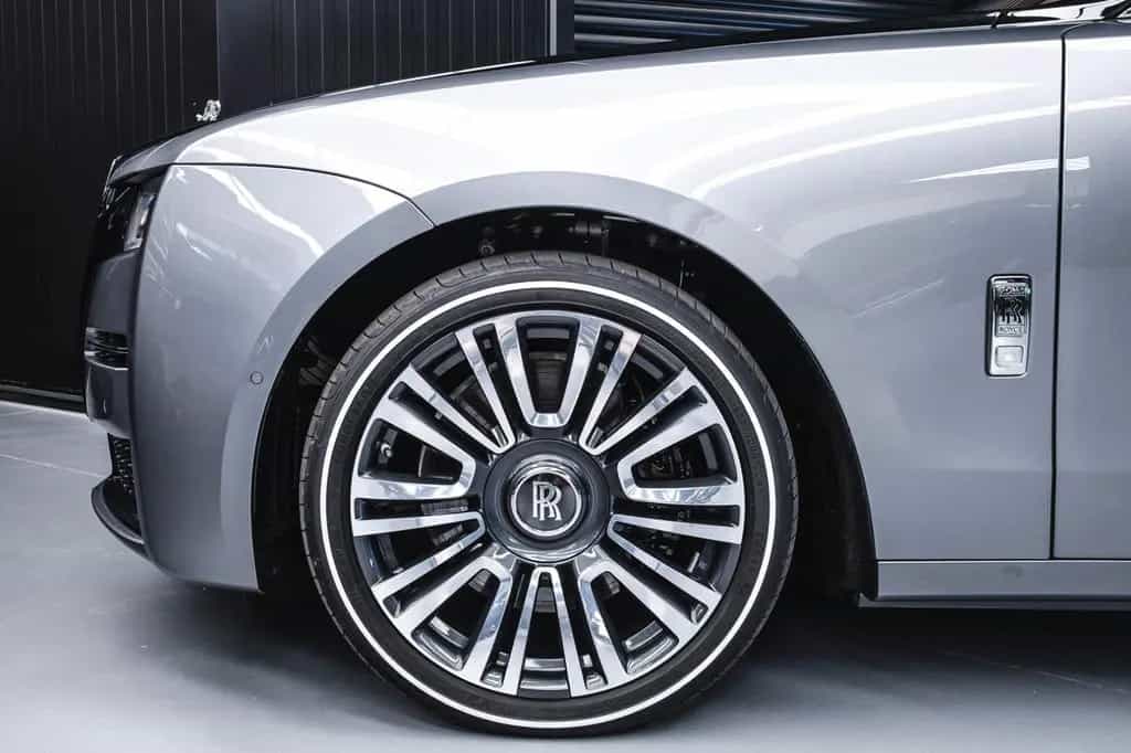 Rolls-Royce Ghost Bespoke Shooting Star 02/2022-photo-9