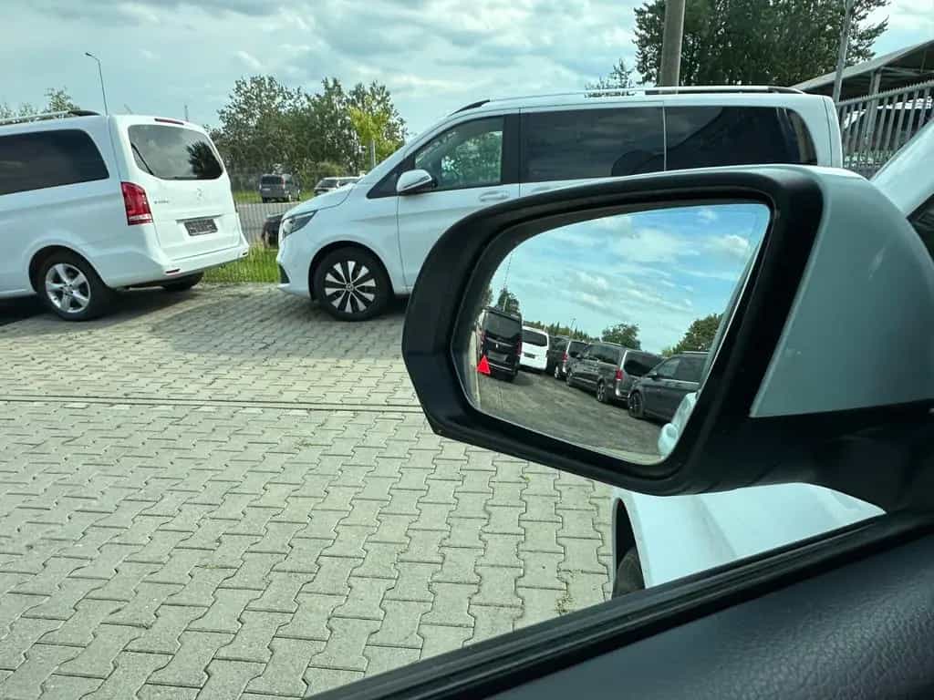 Mercedes-Benz V-Class d LANG 4M 9G WEBASTO NAVI MBUX AHK 7-SITZER 07/2020-photo-29