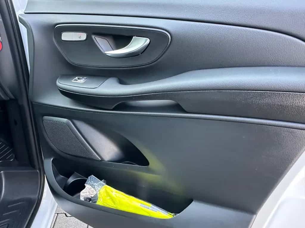 Mercedes-Benz V-Class d LANG 4M 9G WEBASTO NAVI MBUX AHK 7-SITZER 07/2020-photo-39