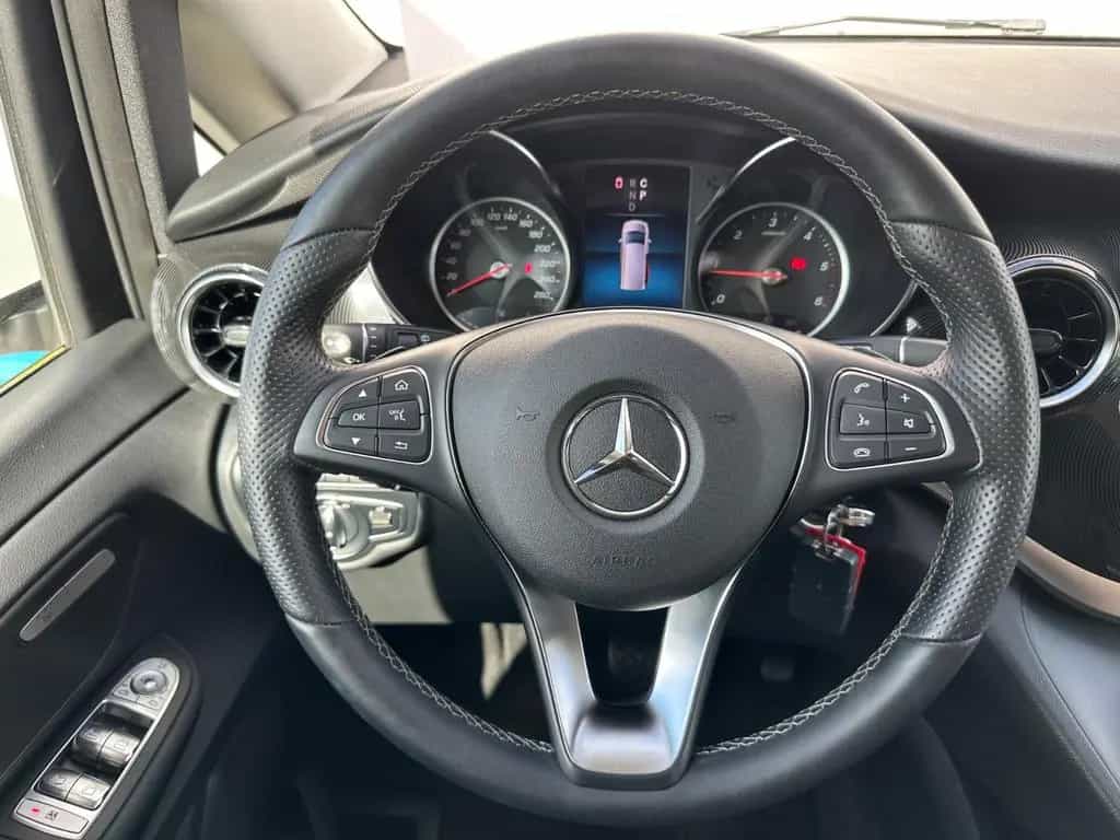 Mercedes-Benz V-Class d LANG 4M 9G WEBASTO NAVI MBUX AHK 7-SITZER 07/2020-photo-47