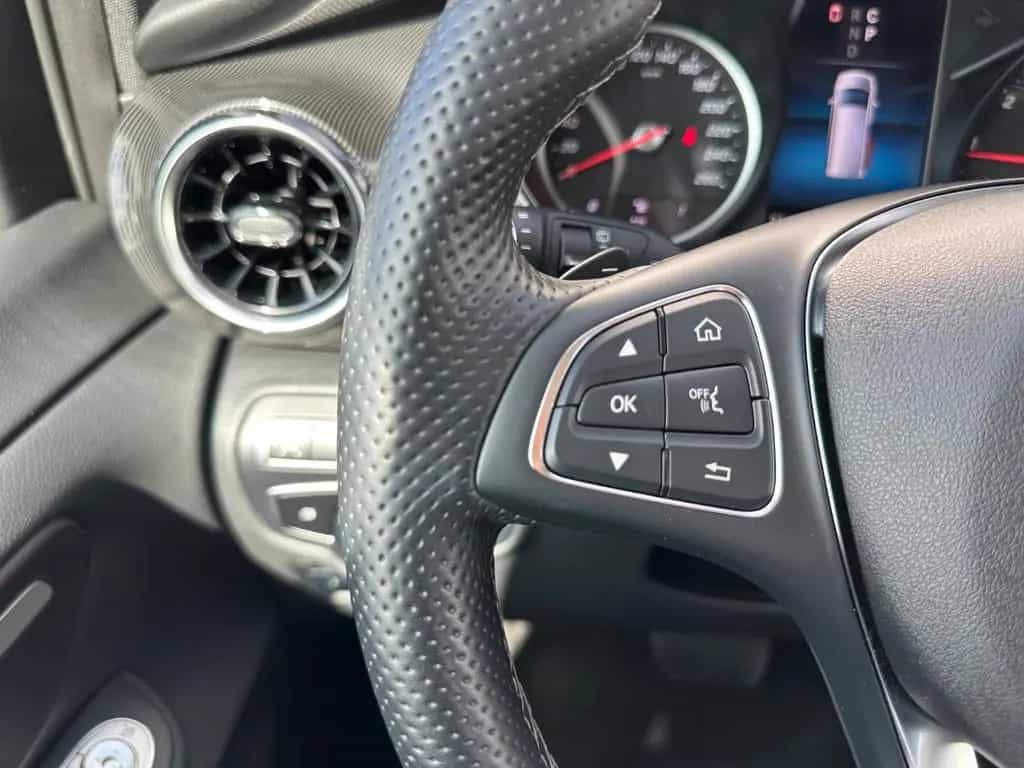 Mercedes-Benz V-Class d LANG 4M 9G WEBASTO NAVI MBUX AHK 7-SITZER 07/2020-photo-48