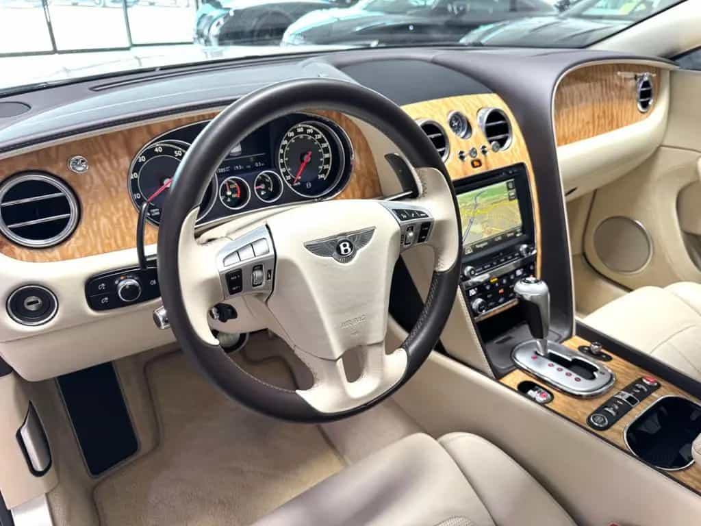 Bentley Continental GTC CONTINETAL GTC 6.0 W12 ACC KAMERA MASSAGE 21" 05/2012-photo-3