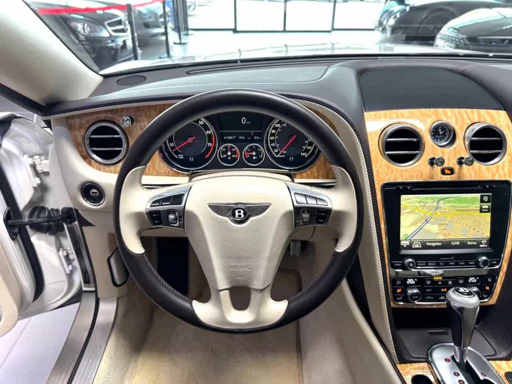 Bentley Continental GTC CONTINETAL GTC 6.0 W12 ACC KAMERA MASSAGE 21" 05/2012-photo-5