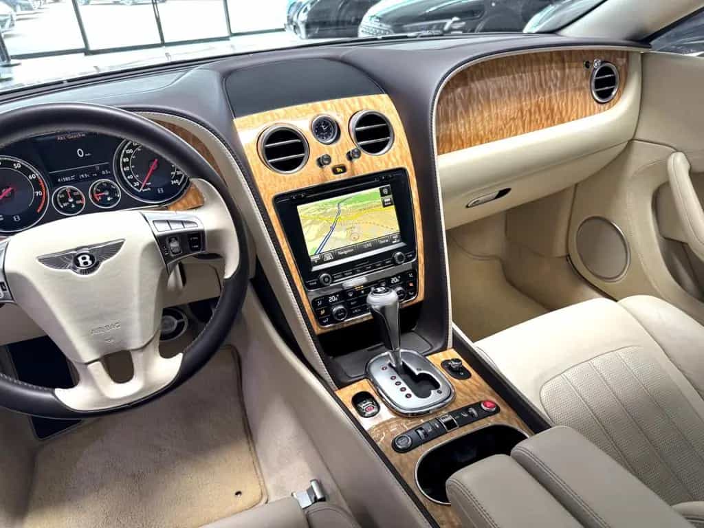 Bentley Continental GTC CONTINETAL GTC 6.0 W12 ACC KAMERA MASSAGE 21" 05/2012-photo-7