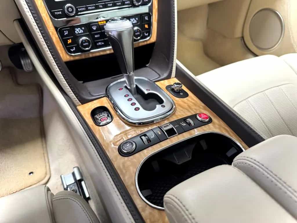 Bentley Continental GTC CONTINETAL GTC 6.0 W12 ACC KAMERA MASSAGE 21" 05/2012-photo-9