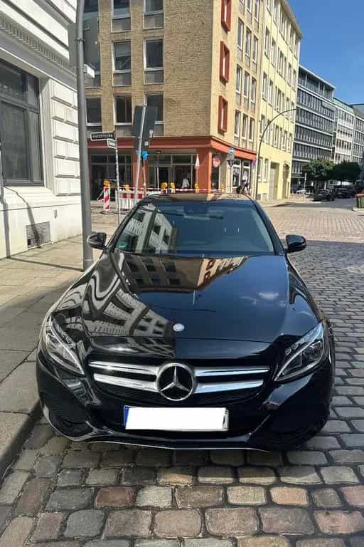Mercedes-Benz C-Class 300 *Autom. *AMG Felgen *Sitzheizung 02/2017-photo-4