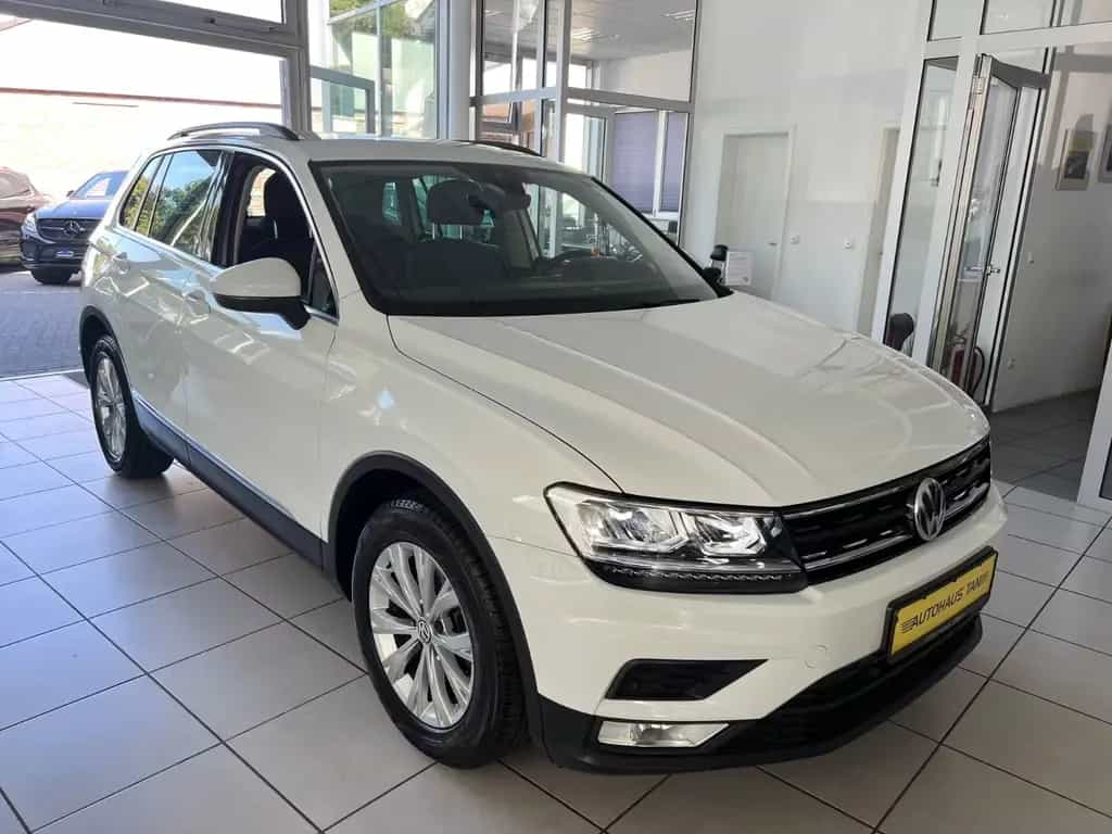Volkswagen Tiguan 1.4TSI DSG Comfortline *LED*NAVI* 1.HAND* 07/2016-photo-2
