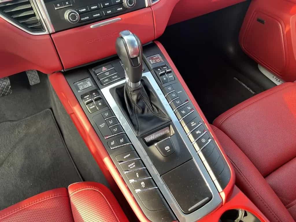 Porsche Macan Turbo+LED+Leder+Bose+Kamera 03/2018-photo-11