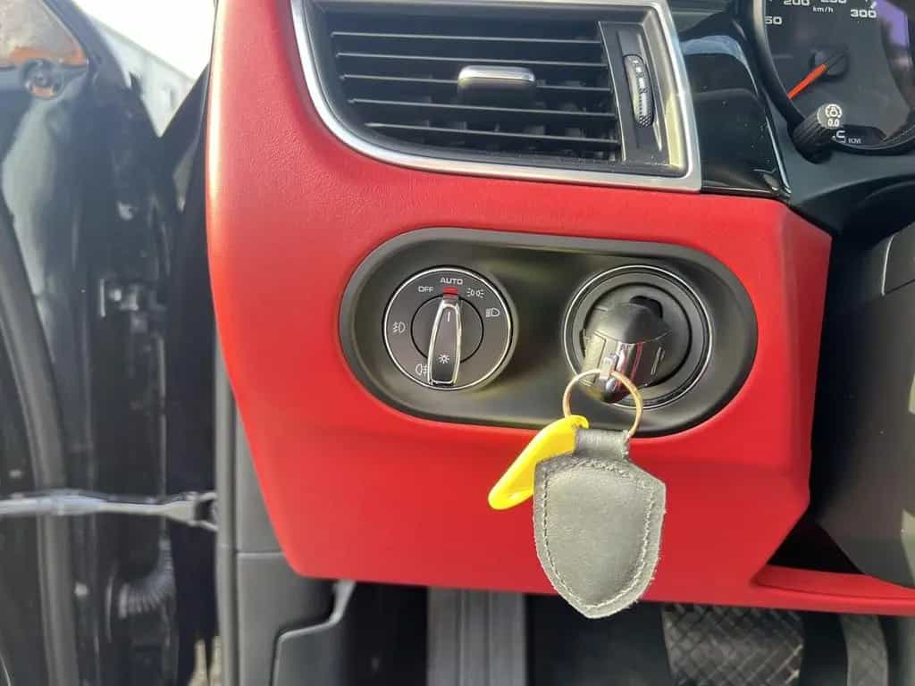 Porsche Macan Turbo+LED+Leder+Bose+Kamera 03/2018-photo-13