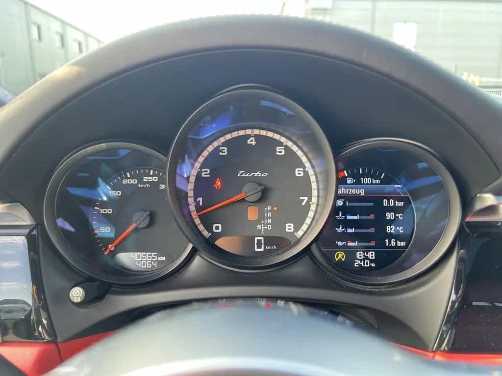 Porsche Macan Turbo+LED+Leder+Bose+Kamera 03/2018-photo-9