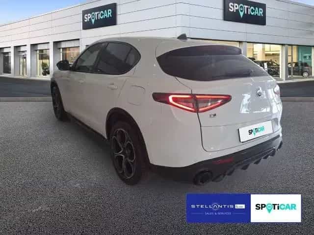 Alfa Romeo Stelvio 2.0 Veloce Q Navi Kamera LED 05/2024-photo-1
