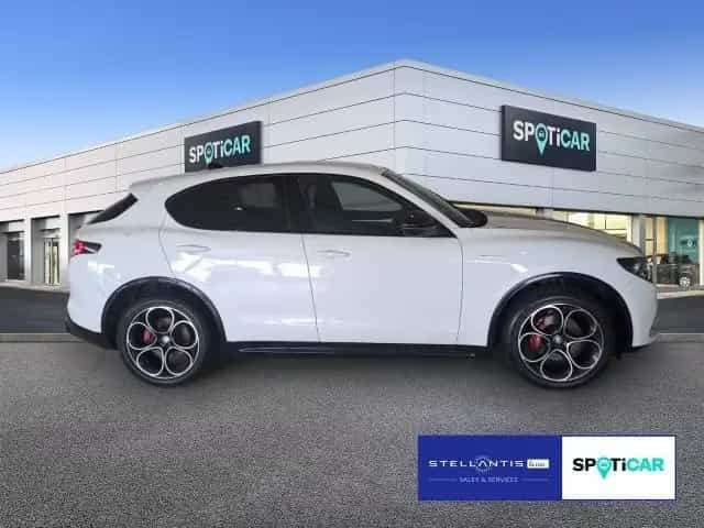 Alfa Romeo Stelvio 2.0 Veloce Q Navi Kamera LED 05/2024-photo-3