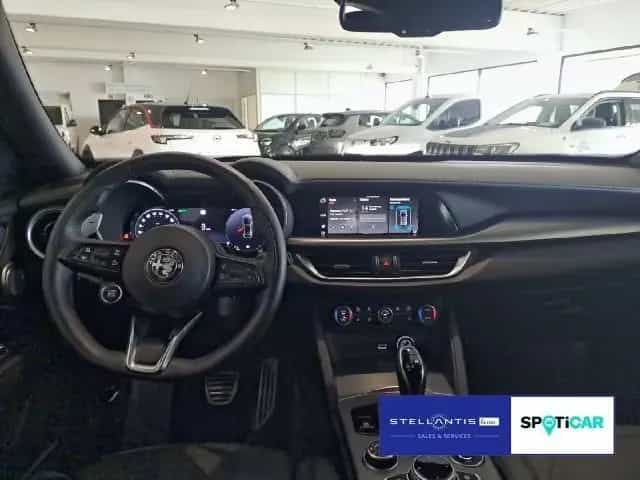 Alfa Romeo Stelvio 2.0 Veloce Q Navi Kamera LED 05/2024-photo-7