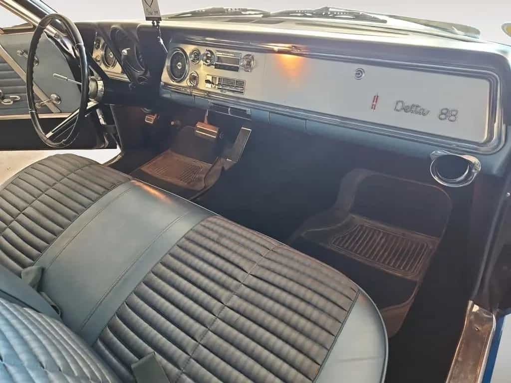 Oldsmobile Delta 88 4-door Hardtop H-Kennzeichen Tüv neu 07/1965-photo-14
