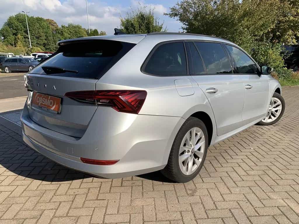 Skoda Octavia 1.5TSI Style Navi+Virtual+Sitzhz.v,h+LED 08/2020-photo-3