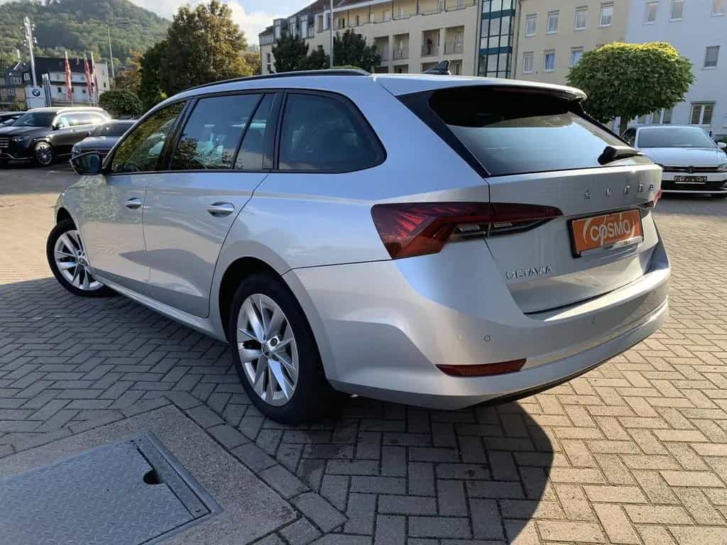 Skoda Octavia 1.5TSI Style Navi+Virtual+Sitzhz.v,h+LED 08/2020-photo-5